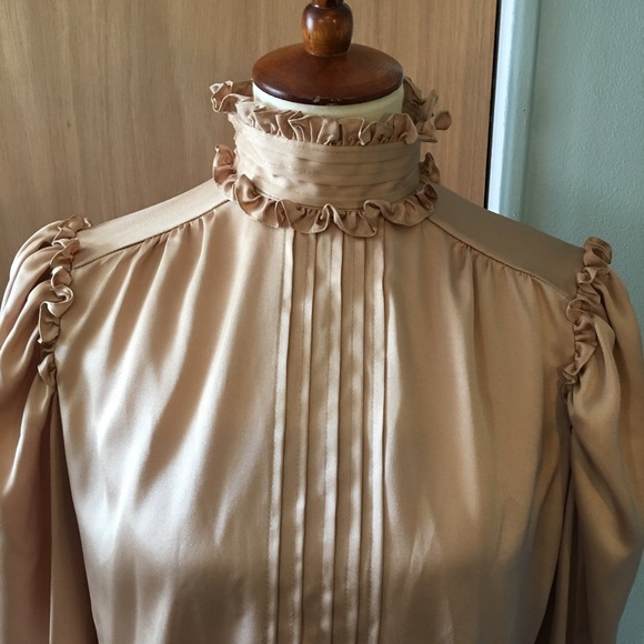 Vintage MJ Concepts blouse ruffle neck, sleeve pin tucked front button b… - Picture 3 of 9